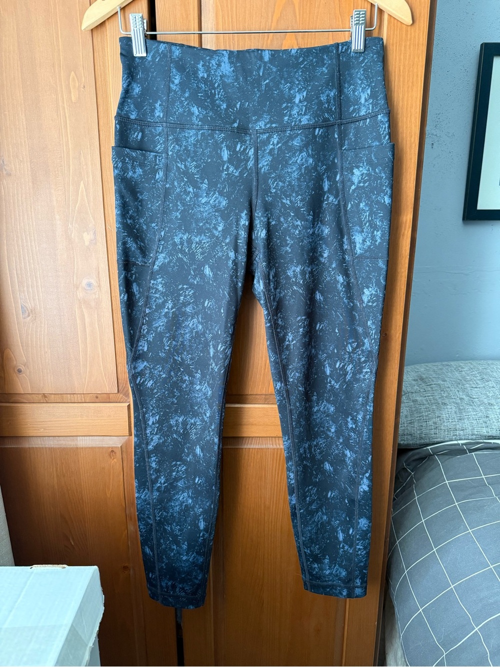 Lole Blue Marble-Print High-Waist Leggings (Size M)